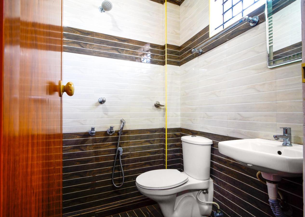 Reach Residency Hotel Kochi Luaran gambar