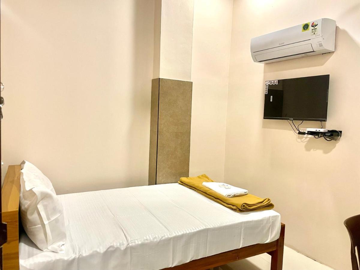 Reach Residency Hotel Kochi Luaran gambar