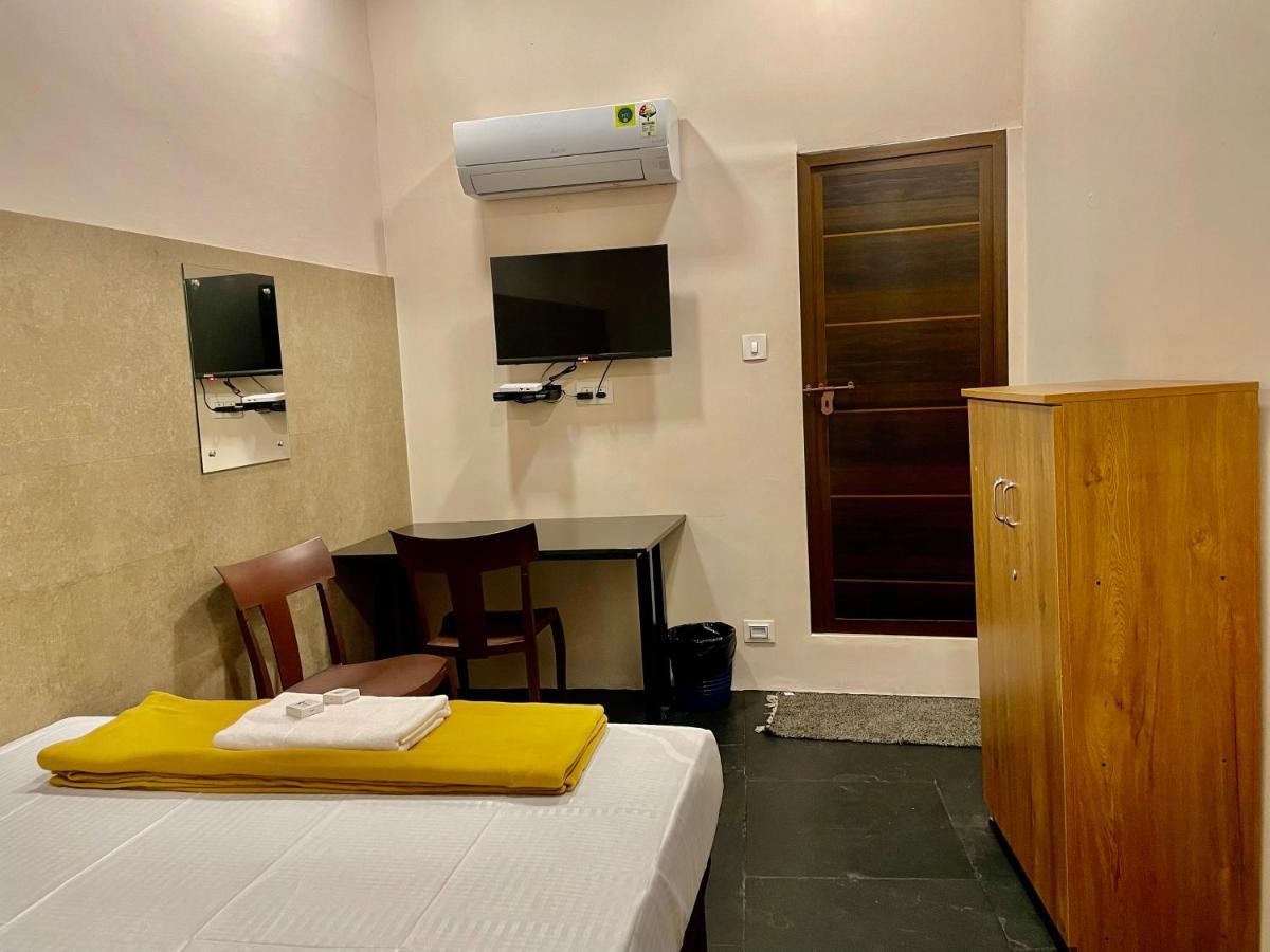 Reach Residency Hotel Kochi Luaran gambar