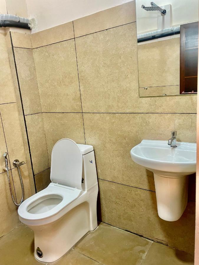 Reach Residency Hotel Kochi Luaran gambar