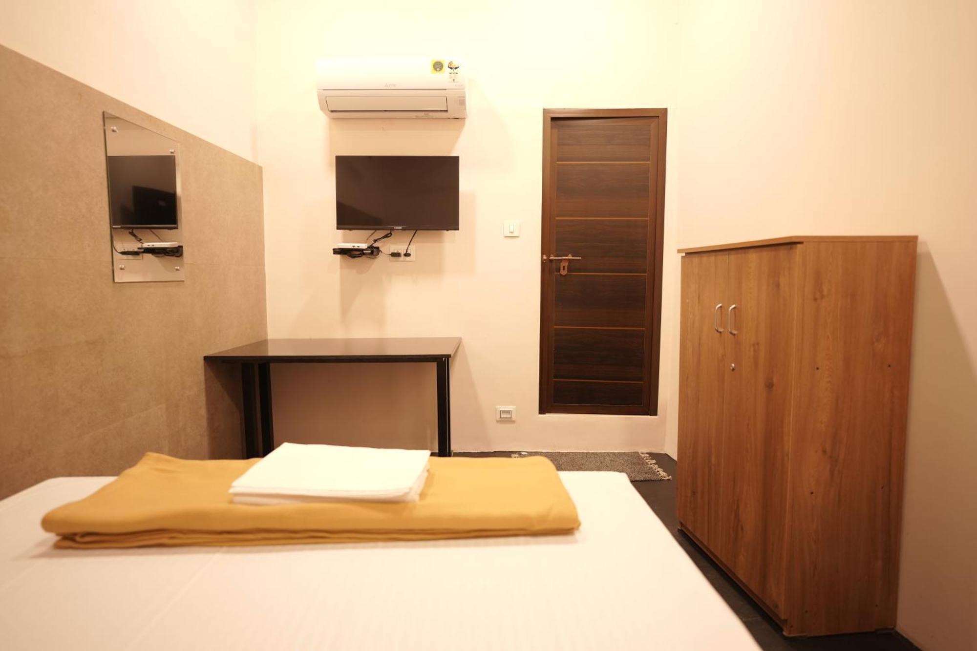 Reach Residency Hotel Kochi Luaran gambar