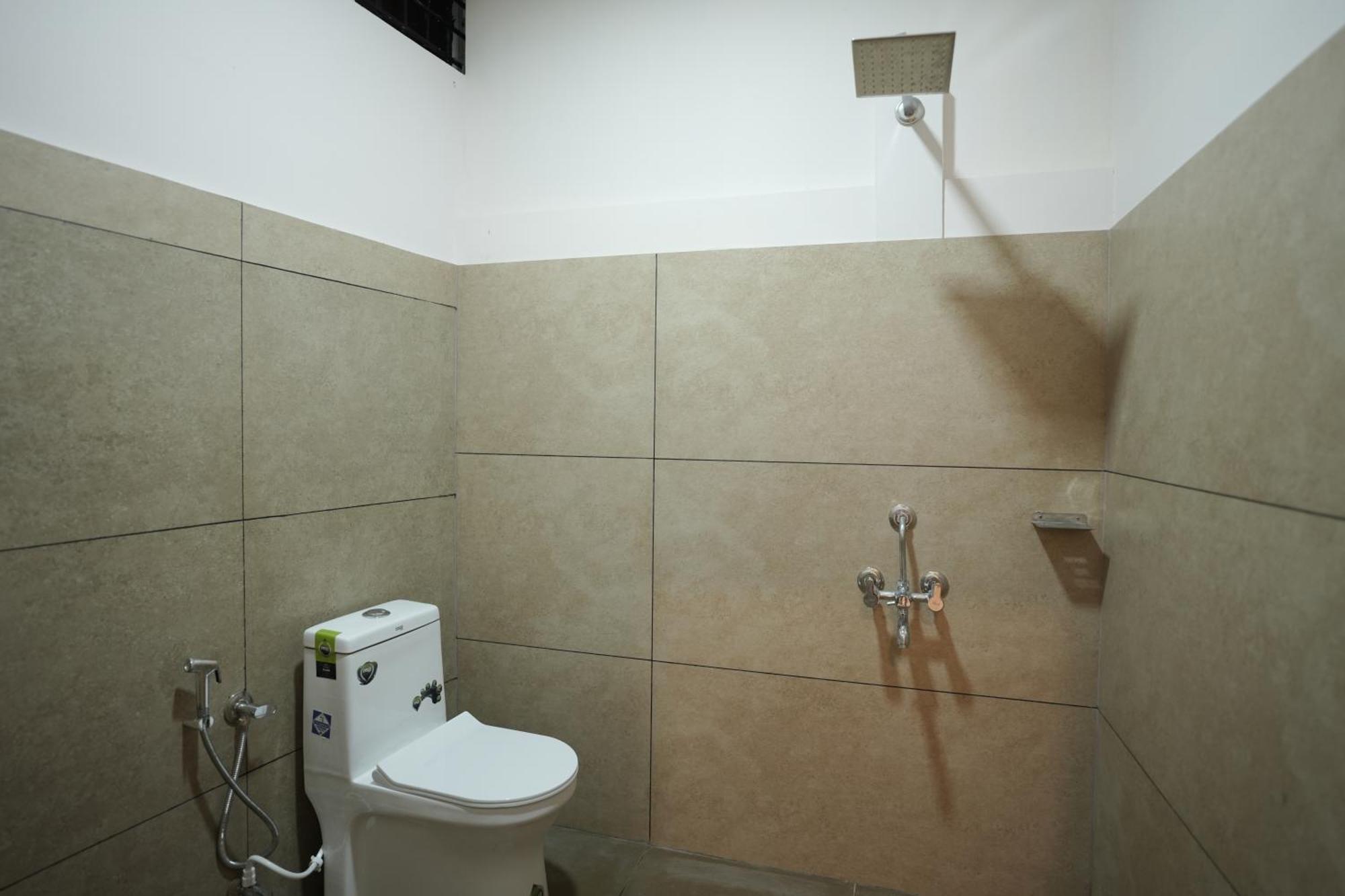Reach Residency Hotel Kochi Luaran gambar